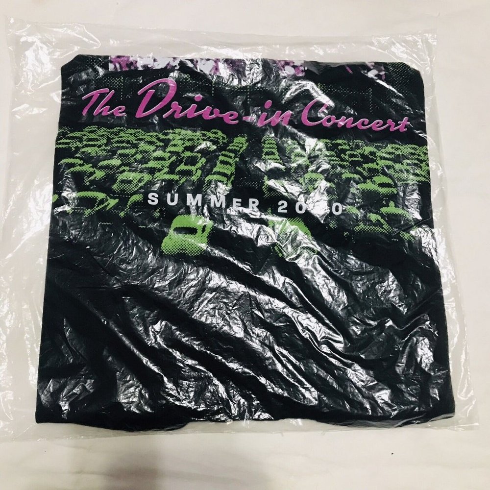 Garth Brooks Official 2020 Summer Drive-In Theater Event Black T Shirt Med. NEW - Picture 8 of 8